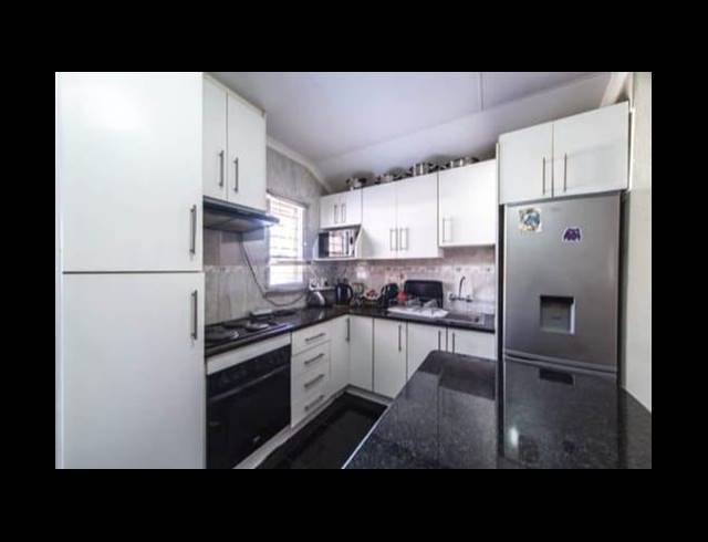 3 BEDROOM HOUSE FOR SALE IN SALFIN